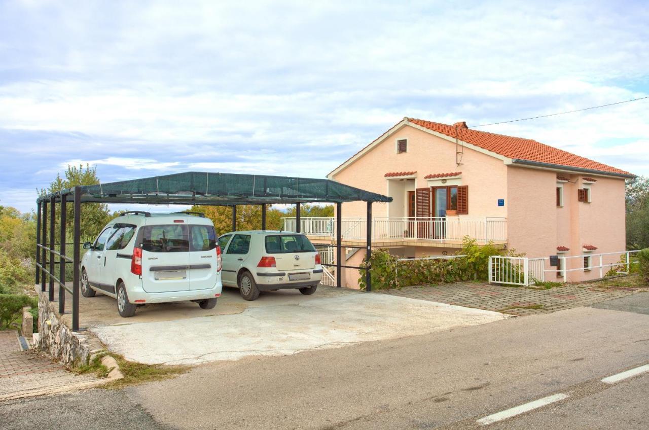 Rasopasno Apartment With Terrace And Private Parking Екстер'єр фото