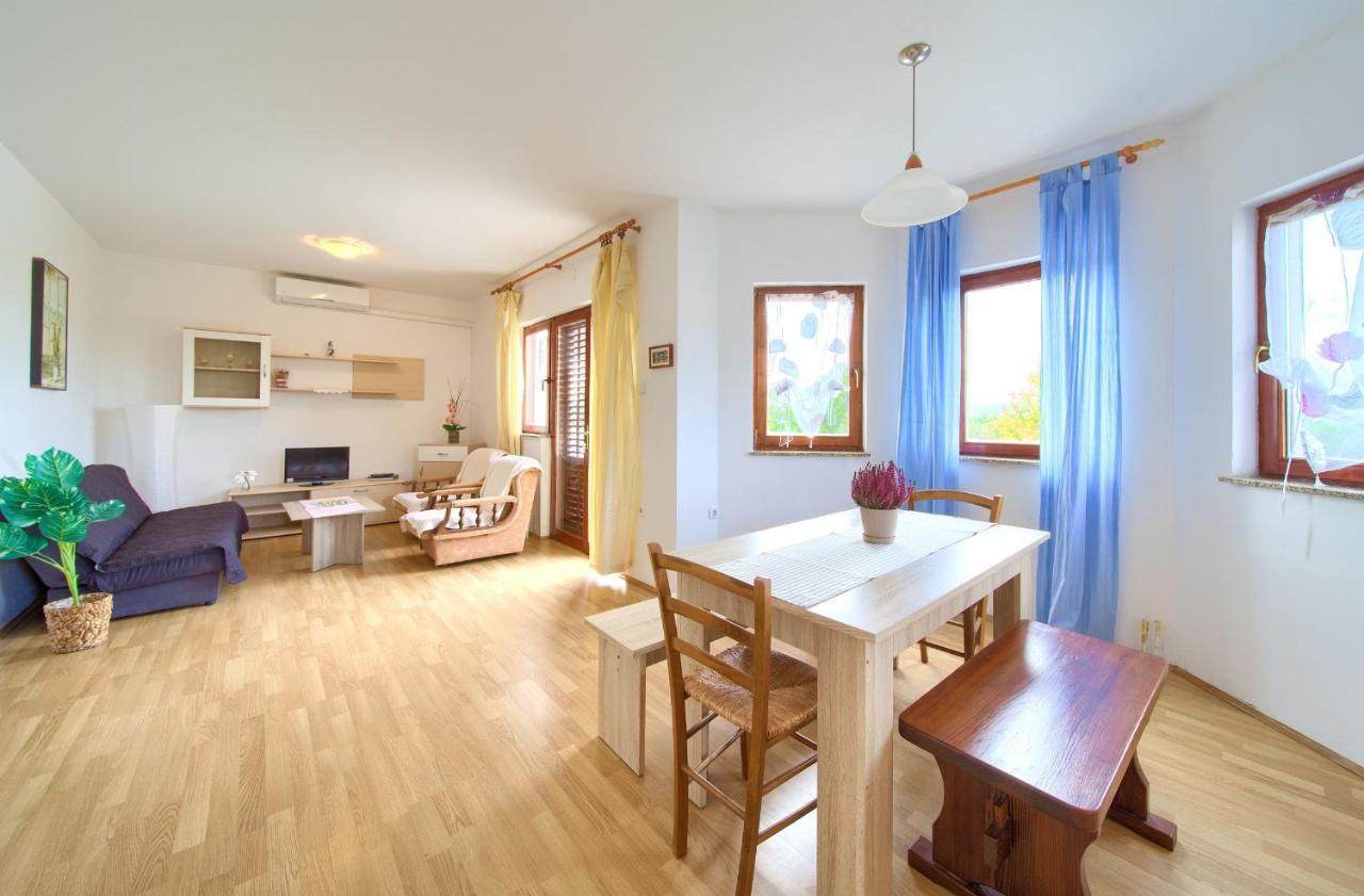 Rasopasno Apartment With Terrace And Private Parking Екстер'єр фото