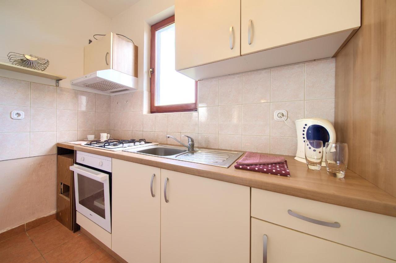 Rasopasno Apartment With Terrace And Private Parking Екстер'єр фото