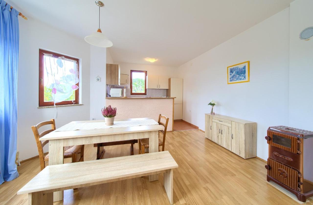 Rasopasno Apartment With Terrace And Private Parking Екстер'єр фото